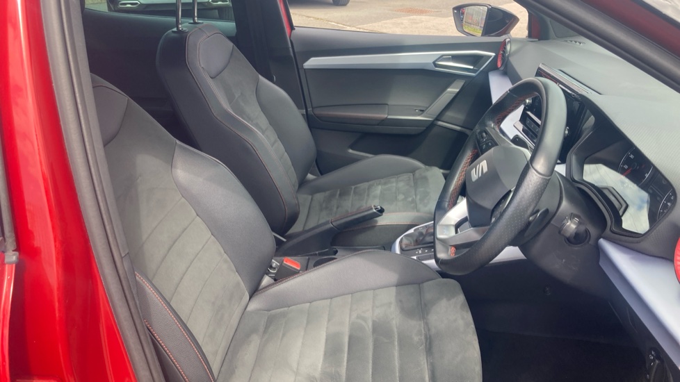 SEAT Arona 1.0 TSI 110 FR Edition 5dr DSG Petrol Hatchback - Image 15