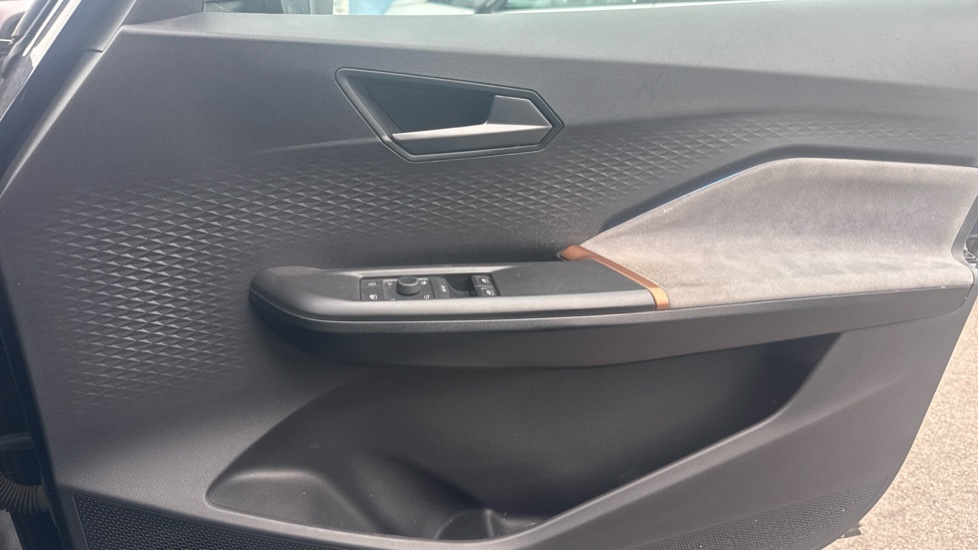 CUPRA Born 150kW V2 58kWh 5dr Auto Electric Hatchback - Image 19