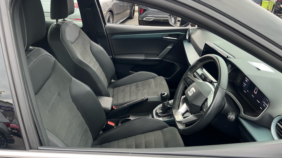 SEAT Arona 1.0 TSI 110 XPERIENCE Lux 5dr Petrol Hatchback - Image 15