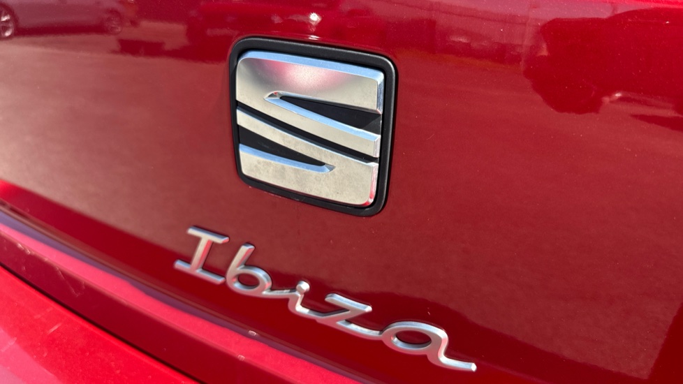 SEAT Ibiza 1.0 TSI 110 FR Sport 5dr Petrol Hatchback - Image 27