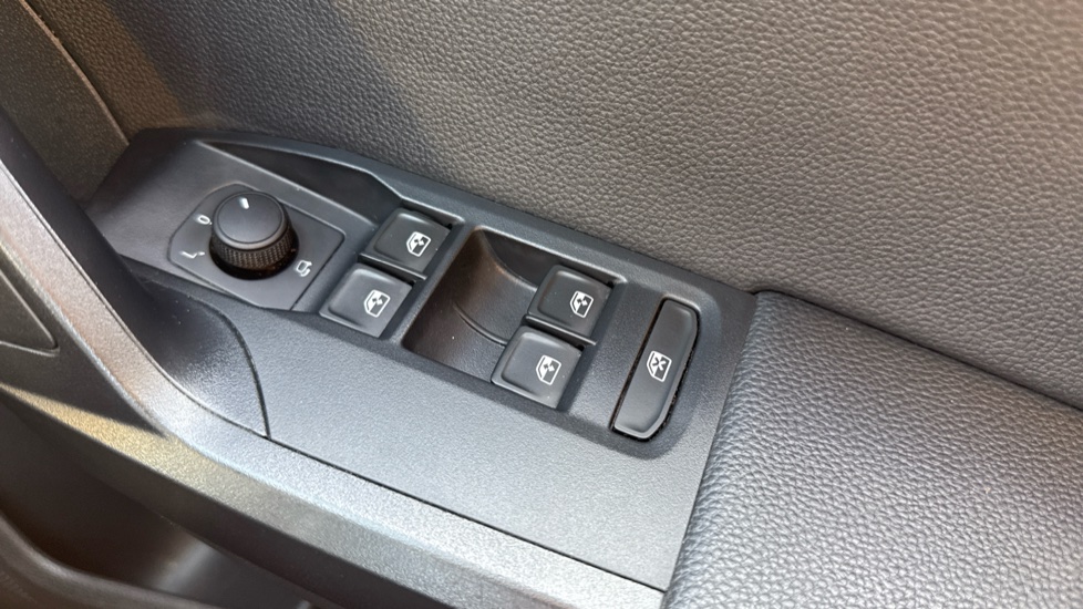 SEAT Ibiza 1.0 TSI 110 FR Sport 5dr Petrol Hatchback - Image 34