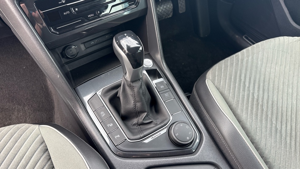 SEAT Tarraco 2.0 TDI 200 Xcellence 5dr DSG 4Drive Diesel Estate - Image 14