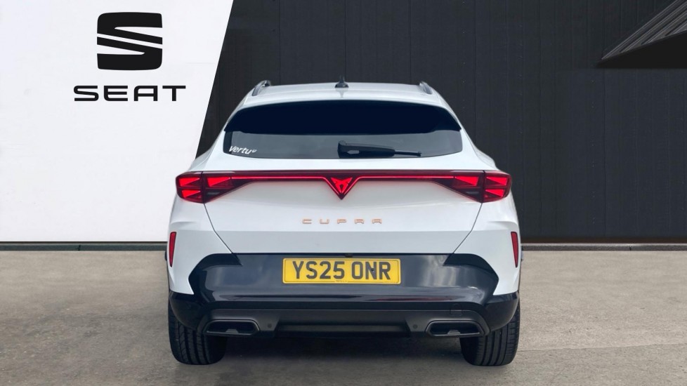 CUPRA Formentor 1.5 eTSI 150 V2 5dr DSG Petrol Estate - Image 8