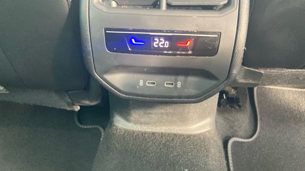 CUPRA Formentor 1.5 eTSI 150 V2 5dr DSG Petrol Estate - Image 32