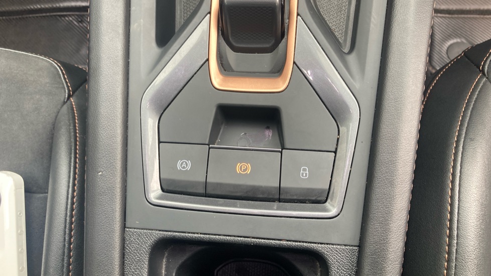 CUPRA Formentor 1.5 eTSI 150 V2 5dr DSG Petrol Estate - Image 36