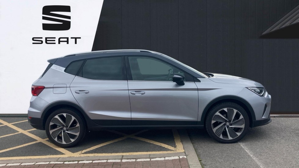 SEAT Arona 1.5 TSI 150 FR Sport 5dr DSG Petrol Hatchback - Image 4