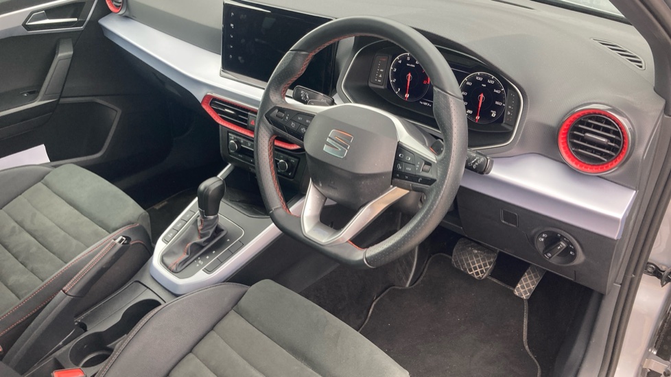 SEAT Arona 1.5 TSI 150 FR Sport 5dr DSG Petrol Hatchback - Image 6