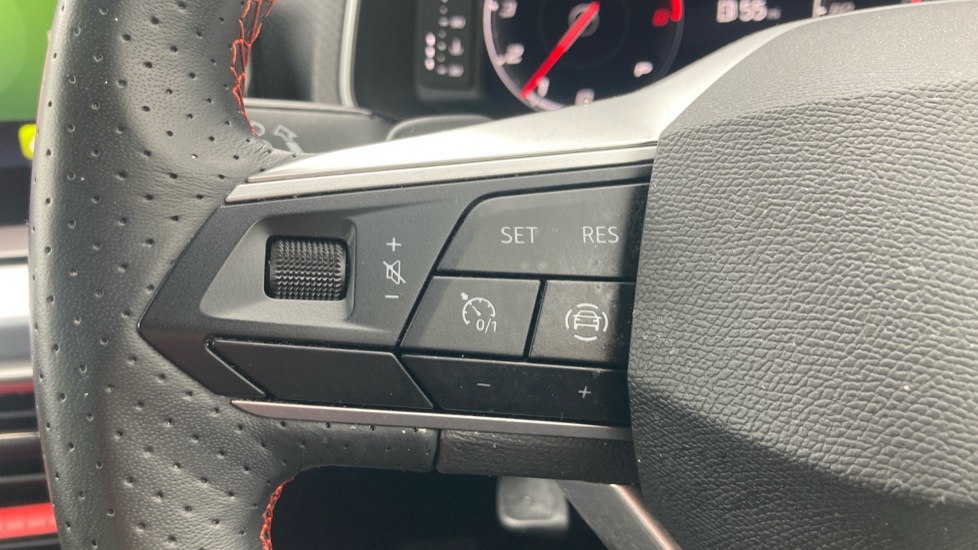 SEAT Arona 1.5 TSI 150 FR Sport 5dr DSG Petrol Hatchback - Image 17