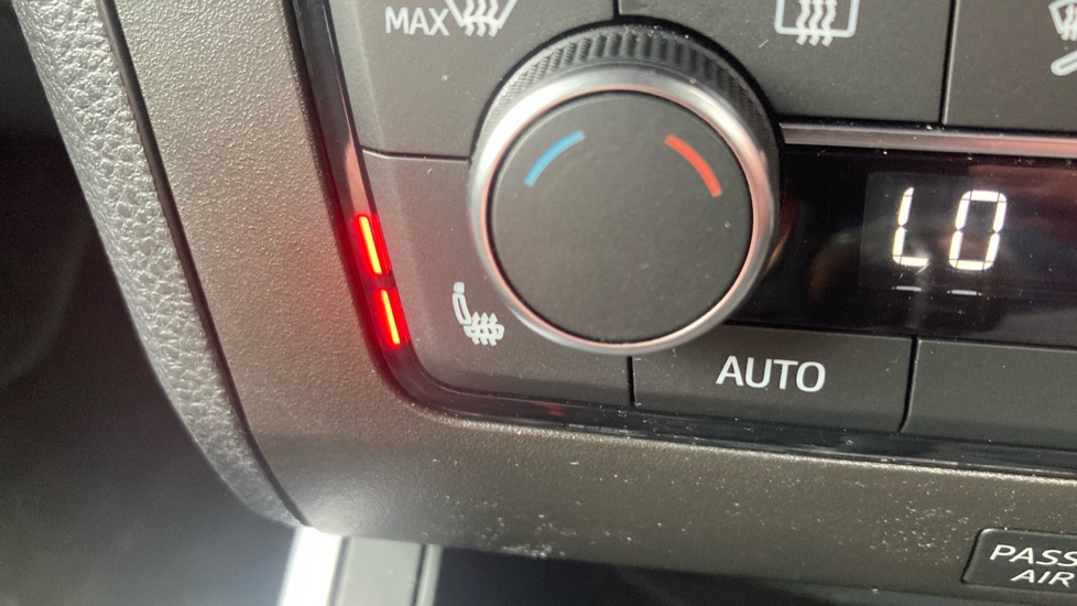 SEAT Arona 1.5 TSI 150 FR Sport 5dr DSG Petrol Hatchback - Image 34