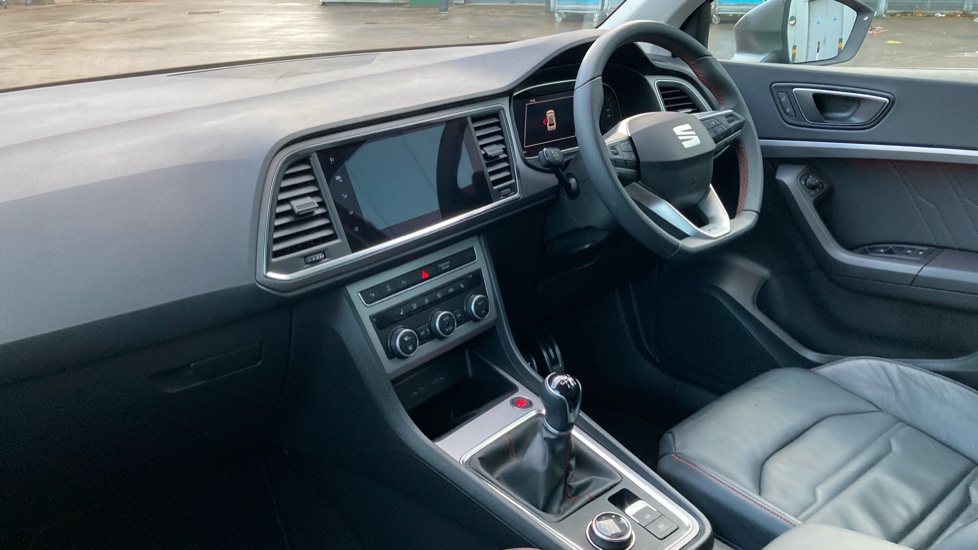 SEAT Ateca 1.5 TSI EVO FR Sport 5dr Petrol Estate - Image 9