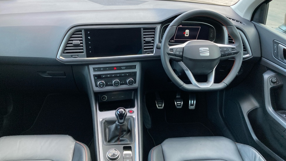 SEAT Ateca 1.5 TSI EVO FR Sport 5dr Petrol Estate - Image 10