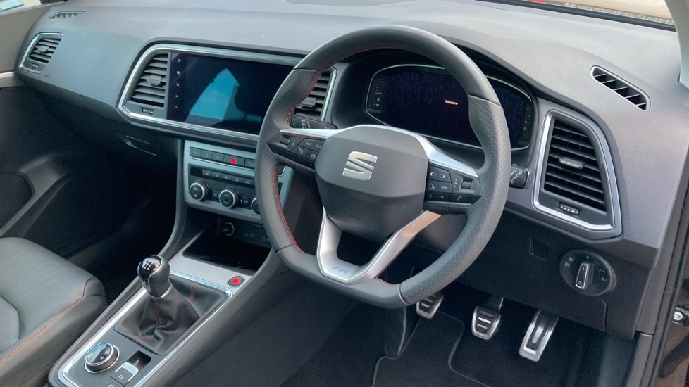 SEAT Ateca 1.5 TSI EVO FR Sport 5dr Petrol Estate - Image 11