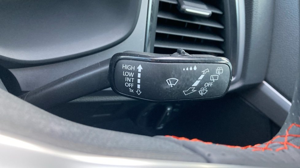 SEAT Ateca 1.5 TSI EVO FR Sport 5dr Petrol Estate - Image 36