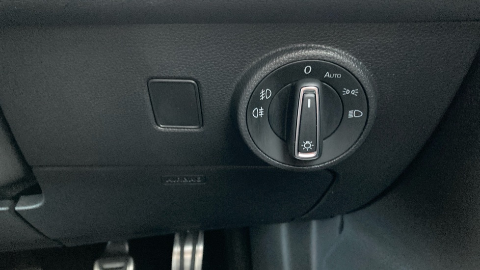 SEAT Ateca 1.5 TSI EVO FR Sport 5dr Petrol Estate - Image 38