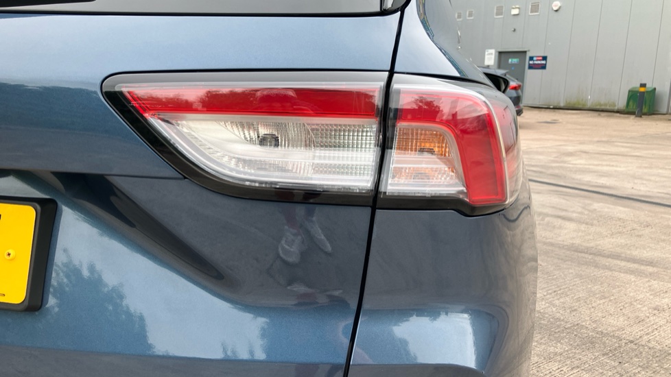 Ford Kuga 1.5 EcoBlue Zetec 5dr Diesel Estate - Image 43