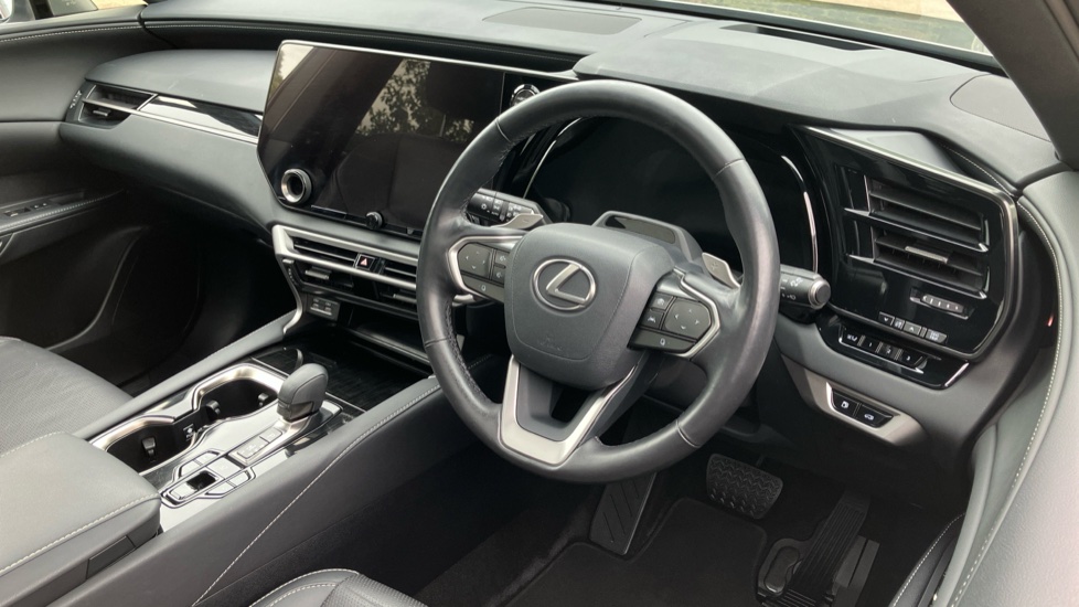 Lexus RX 450h+ 2.5 5dr E-CVT [Premium Plus Pack] Estate - Image 11
