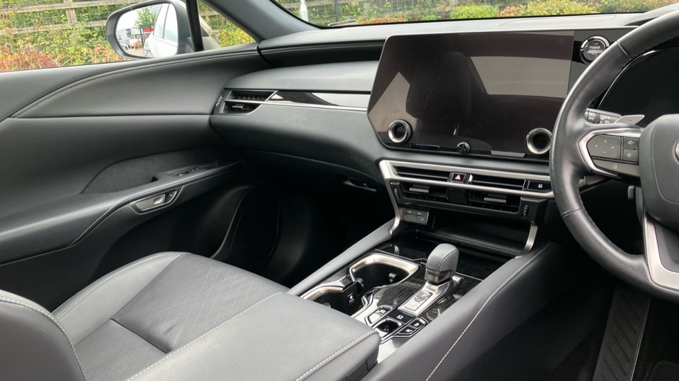 Lexus RX 450h+ 2.5 5dr E-CVT [Premium Plus Pack] Estate - Image 14