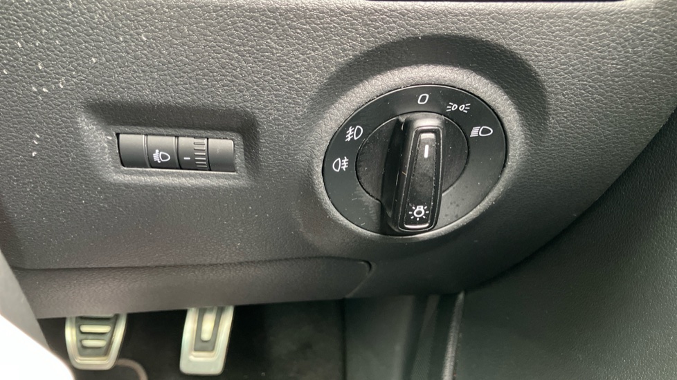 Skoda Fabia 1.2 TSI Monte Carlo 5dr Petrol Hatchback - Image 31