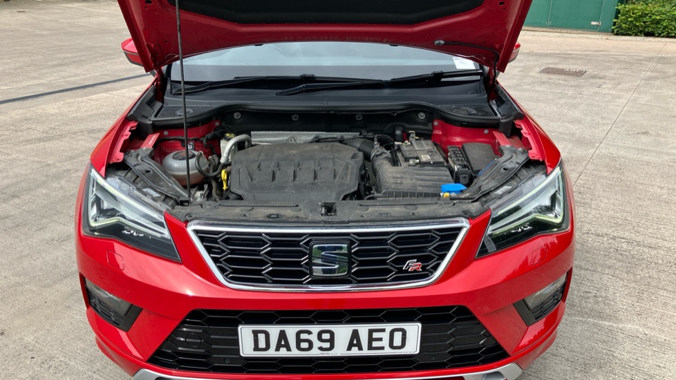 SEAT Ateca 2.0 TSI FR Sport [EZ] 5dr DSG 4Drive Petrol Estate - Image 8