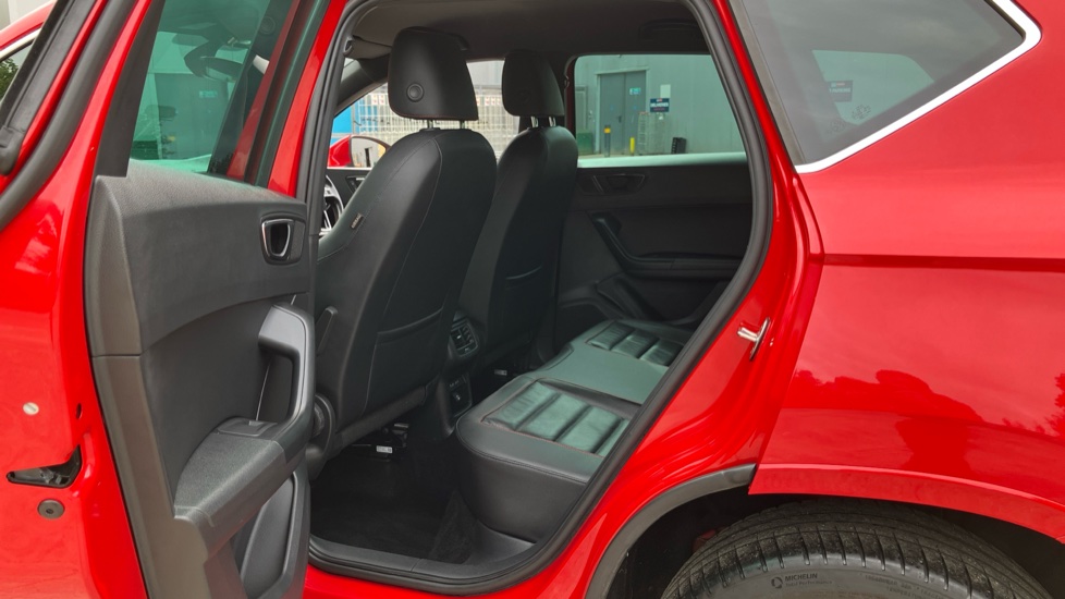 SEAT Ateca 2.0 TSI FR Sport [EZ] 5dr DSG 4Drive Petrol Estate - Image 16