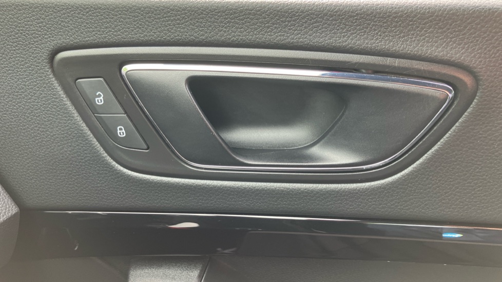 SEAT Ateca 2.0 TSI FR Sport [EZ] 5dr DSG 4Drive Petrol Estate - Image 34
