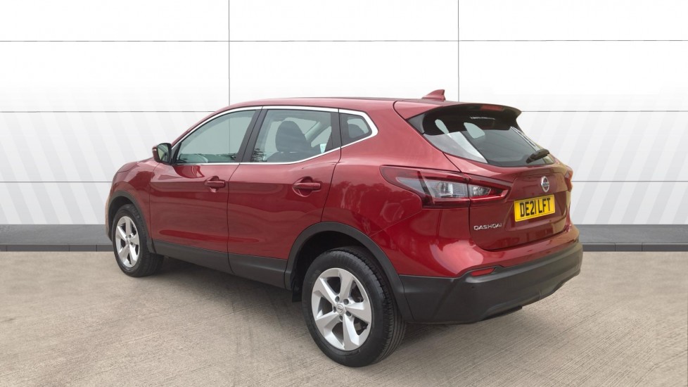 Nissan Qashqai 1.3 DiG-T 160 [157] Acenta Premium 5dr DCT Petrol Hatchback - Image 2