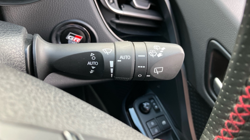 Toyota C-HR 2.0 Hybrid GR Sport 5dr CVT Hybrid Hatchback - Image 31