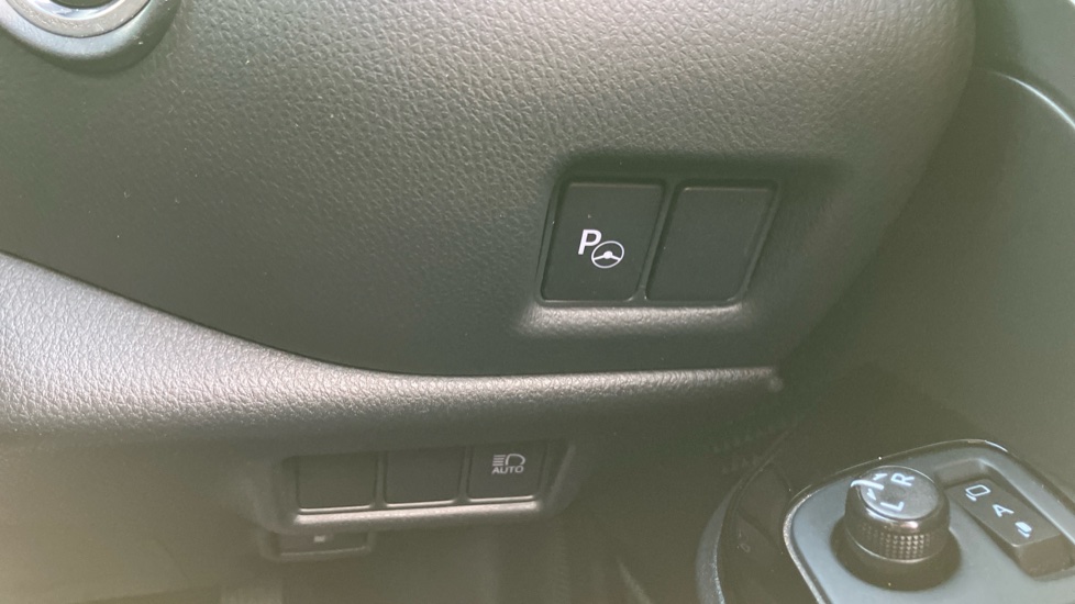 Toyota C-HR 2.0 Hybrid GR Sport 5dr CVT Hybrid Hatchback - Image 33