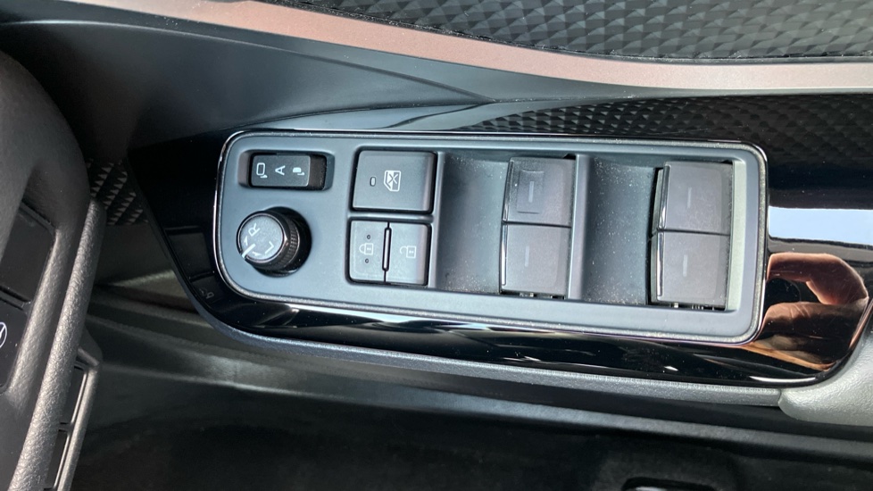 Toyota C-HR 2.0 Hybrid GR Sport 5dr CVT Hybrid Hatchback - Image 35