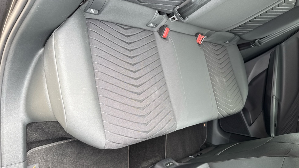 CUPRA Born 150kW V2 58kWh 5dr Auto Electric Hatchback - Image 37