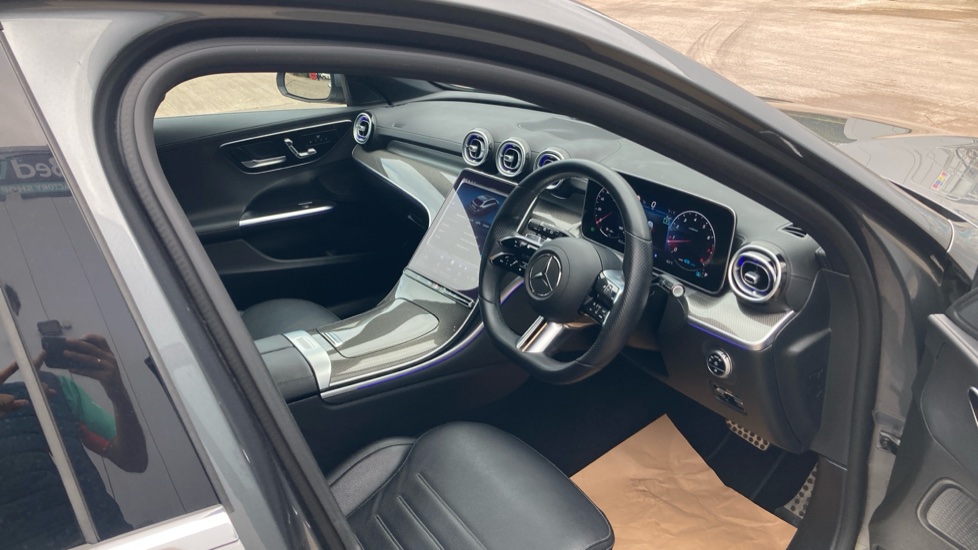 Mercedes-Benz C-Class C200 AMG Line Premium 5dr 9G-Tronic Petrol Estate - Image 11