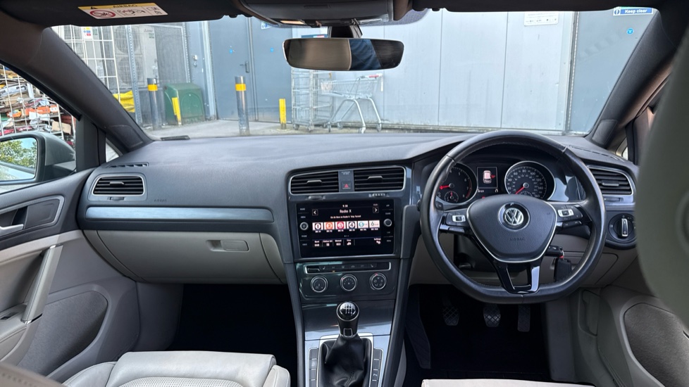 Volkswagen Golf 1.0 TSI 110 SE 5dr Petrol Hatchback - Image 10