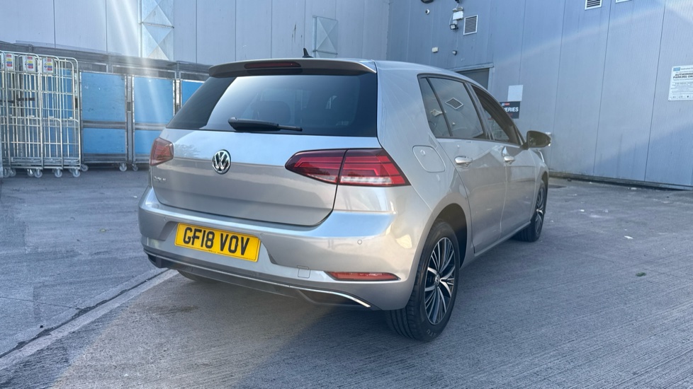Volkswagen Golf 1.0 TSI 110 SE 5dr Petrol Hatchback - Image 28