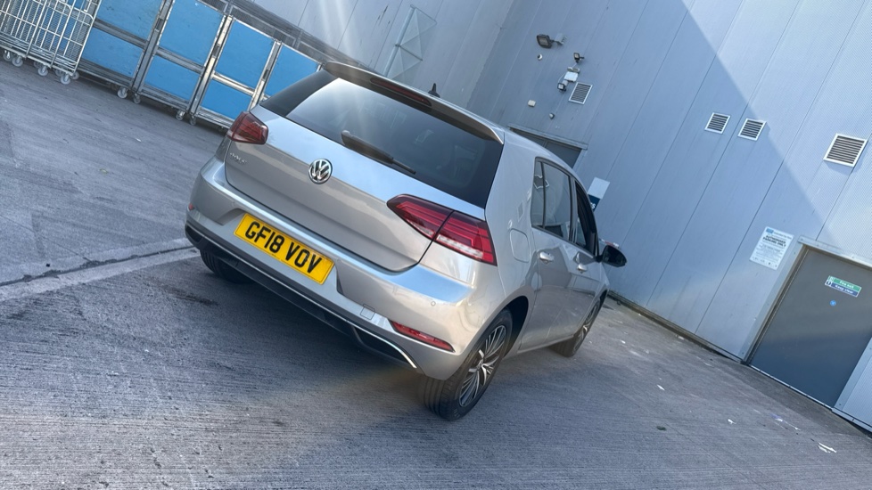 Volkswagen Golf 1.0 TSI 110 SE 5dr Petrol Hatchback - Image 29