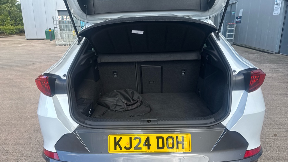 CUPRA Formentor 1.4 eHybrid 204 V2 5dr DSG Estate - Image 4