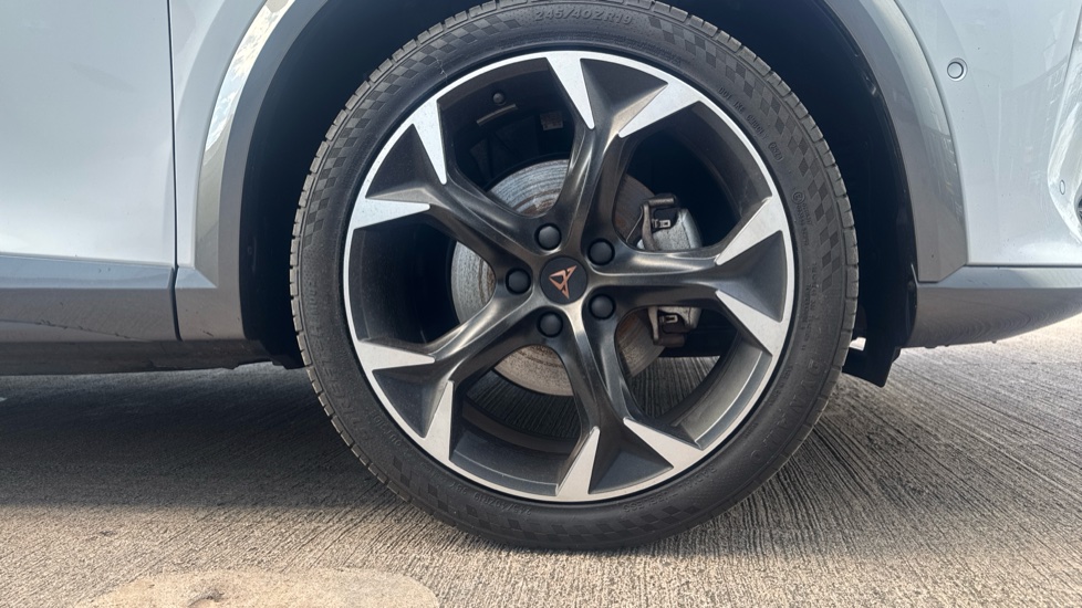 CUPRA Formentor 1.4 eHybrid 204 V2 5dr DSG Estate - Image 7