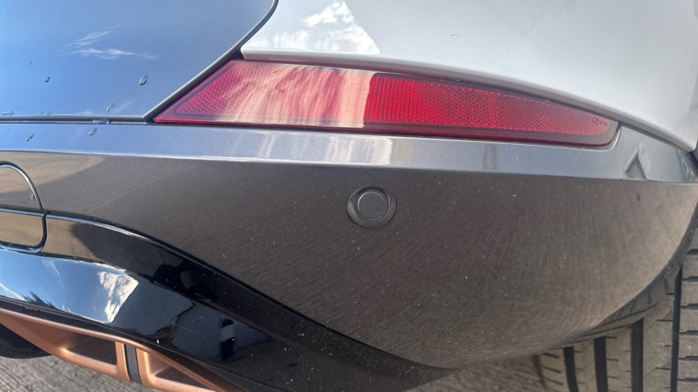 CUPRA Formentor 1.4 eHybrid 204 V2 5dr DSG Estate - Image 23