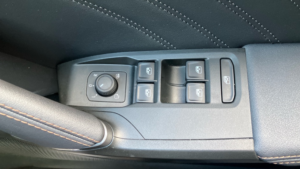 CUPRA Formentor 1.5 TSI 150 V3 5dr Petrol Estate - Image 37