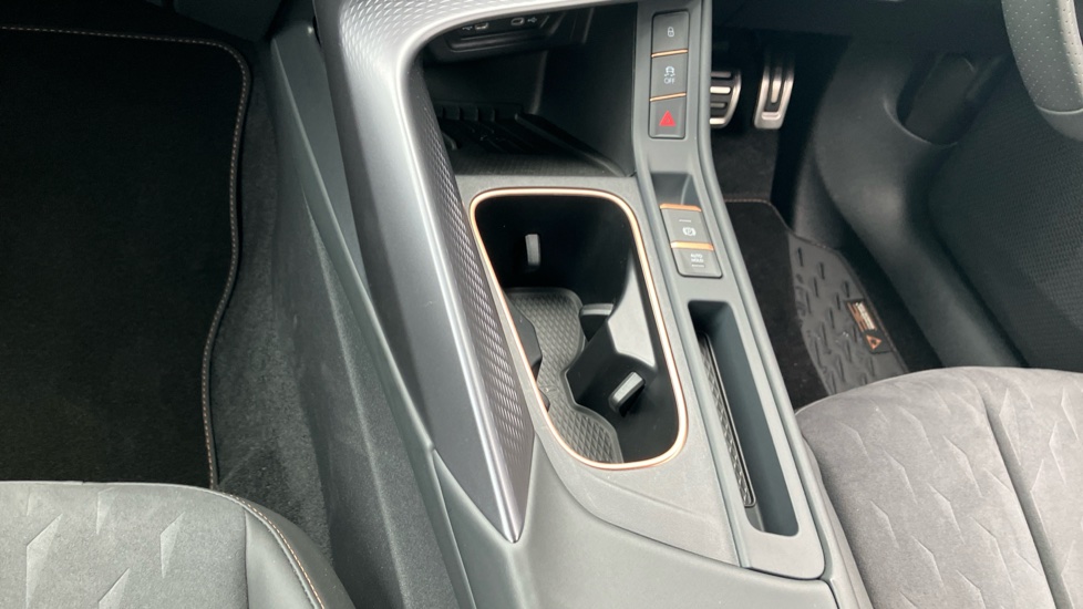 CUPRA Terramar 1.5 eTSI 150 V2 5dr DSG Petrol Hatchback - Image 13