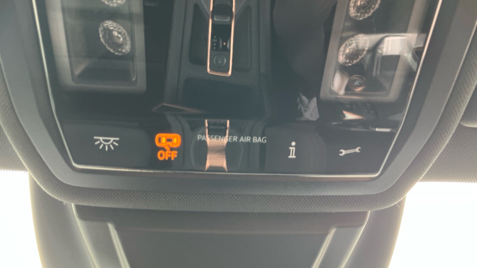 CUPRA Leon 1.5 eTSI 150 V2 5dr DSG Petrol Estate - Image 30