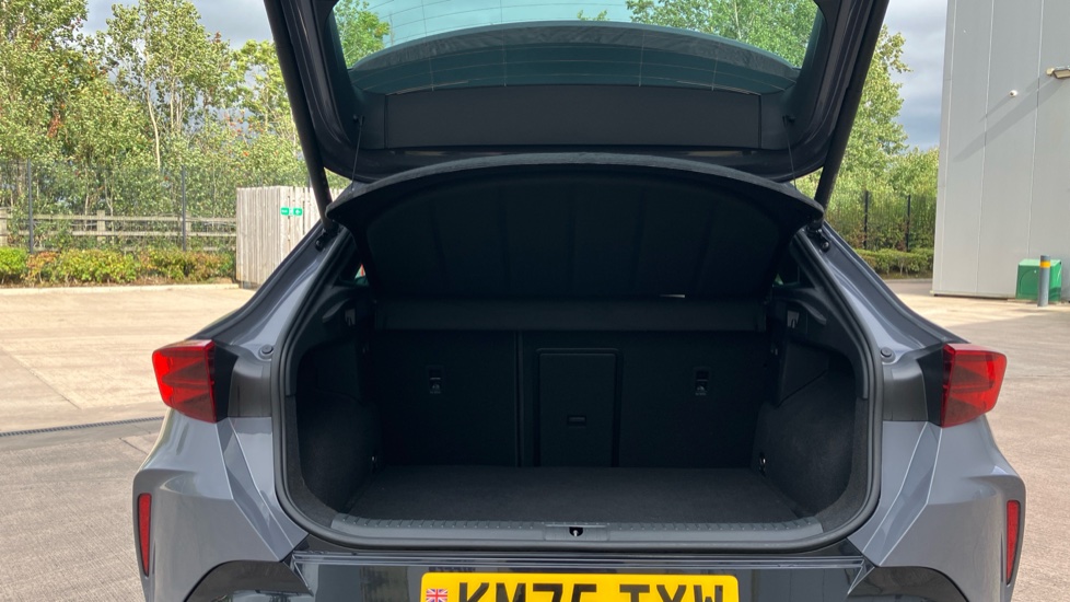 CUPRA Formentor 1.5 eHybrid 272 VZ2 5dr DSG Estate - Image 4