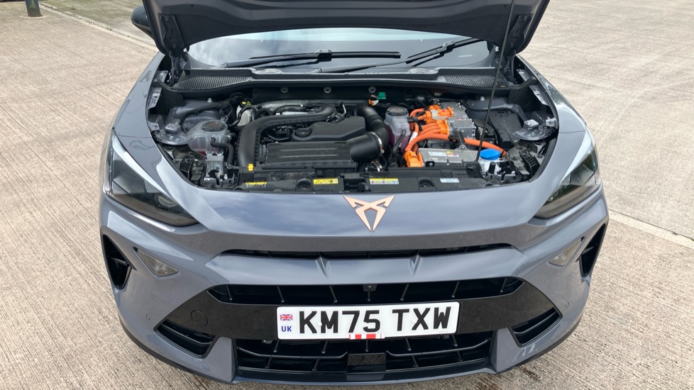 CUPRA Formentor 1.5 eHybrid 272 VZ2 5dr DSG Estate - Image 8