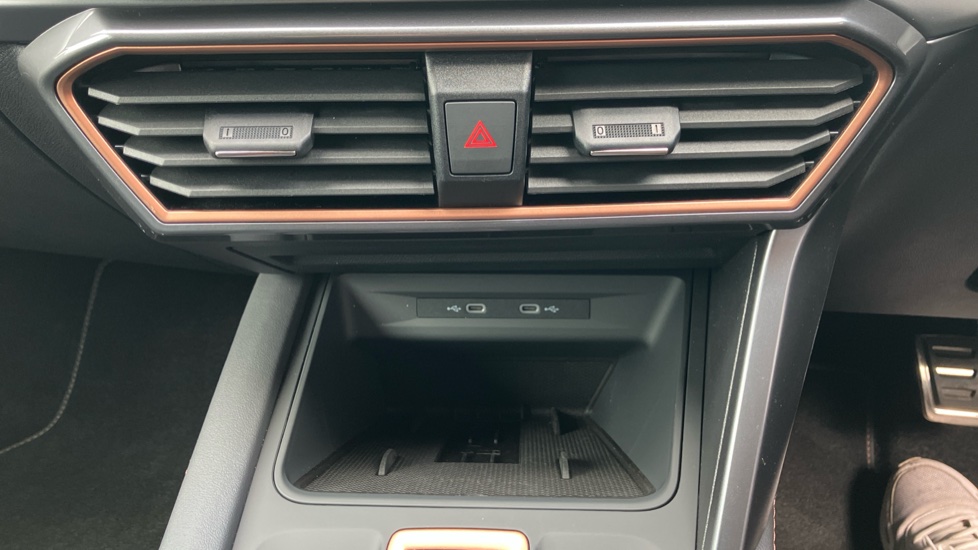 CUPRA Formentor 1.5 eHybrid 272 VZ2 5dr DSG Estate - Image 22