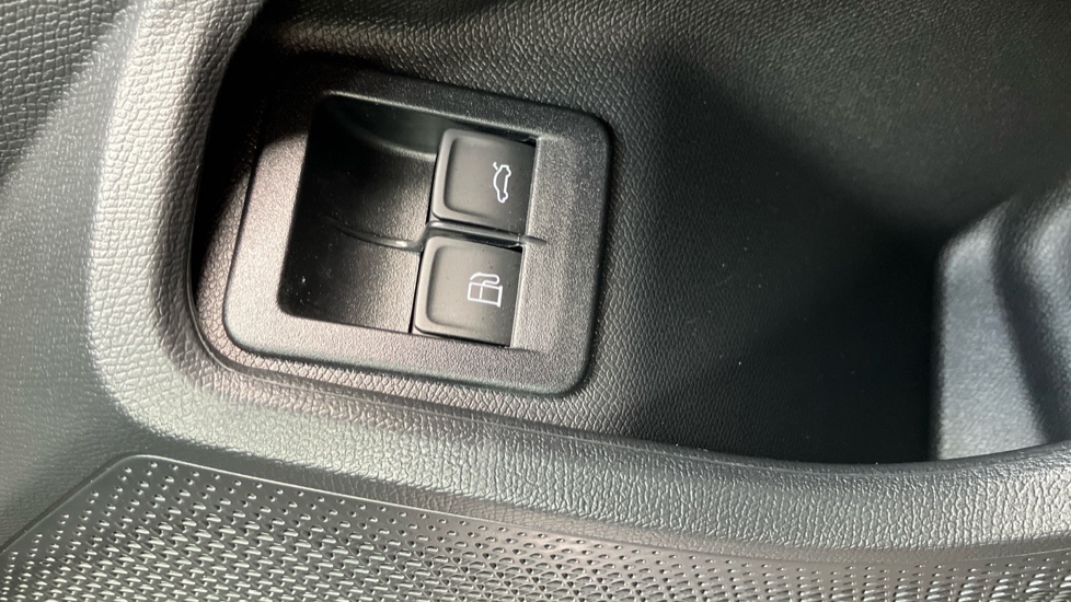 CUPRA Formentor 1.5 eHybrid 272 VZ2 5dr DSG Estate - Image 38