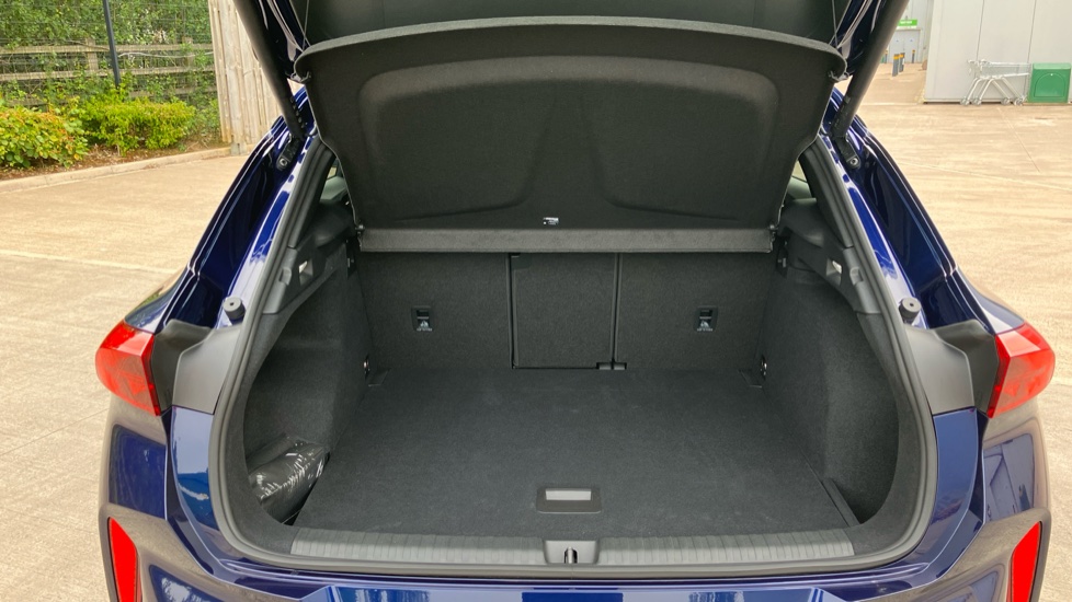 CUPRA Terramar 1.5 eTSI 150 V2 5dr DSG Petrol Hatchback - Image 4