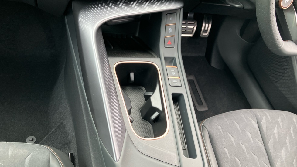 CUPRA Terramar 1.5 eTSI 150 V2 5dr DSG Petrol Hatchback - Image 13