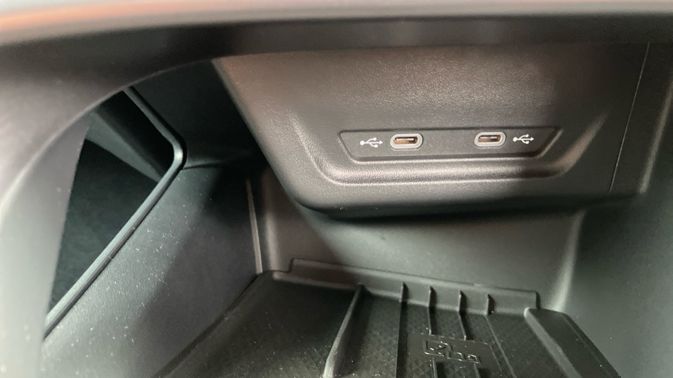 CUPRA Terramar 1.5 eTSI 150 V2 5dr DSG Petrol Hatchback - Image 22
