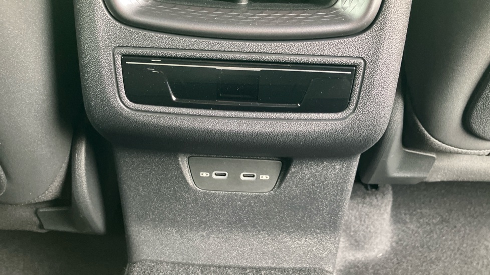 CUPRA Terramar 1.5 eTSI 150 V2 5dr DSG Petrol Hatchback - Image 44