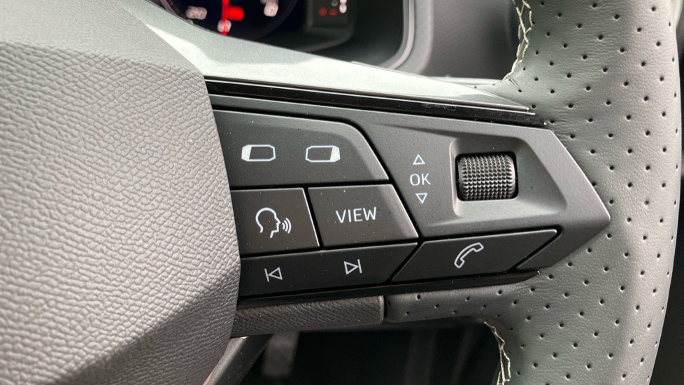 SEAT Arona 1.0 TSI 115 FR Sport 5dr Petrol Hatchback - Image 31