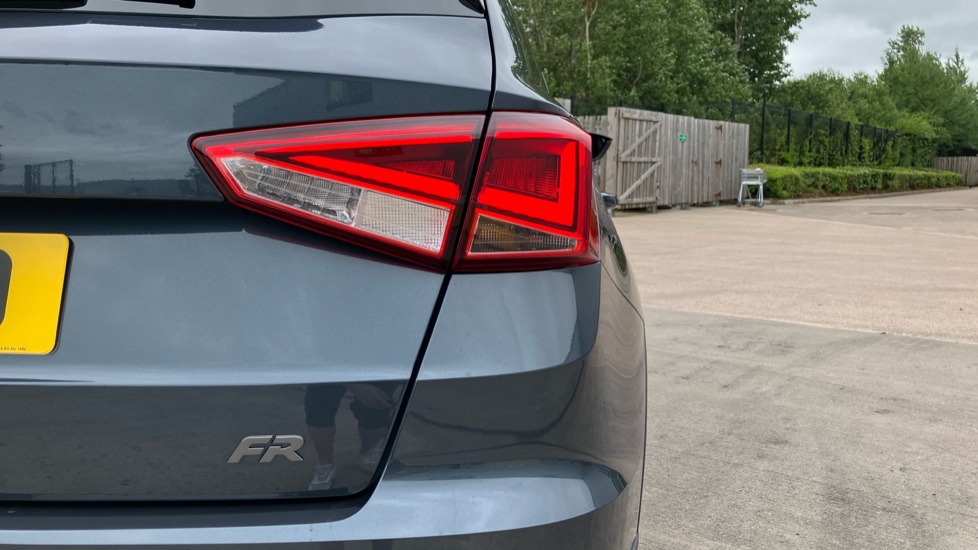 SEAT Arona 1.0 TSI 115 FR Sport 5dr Petrol Hatchback - Image 45